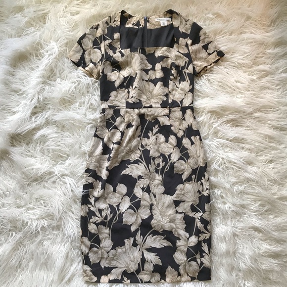 Banana Republic Dresses & Skirts - BANANA REPUBLIC GRAY FLORAL SQUARE NECK DRESS